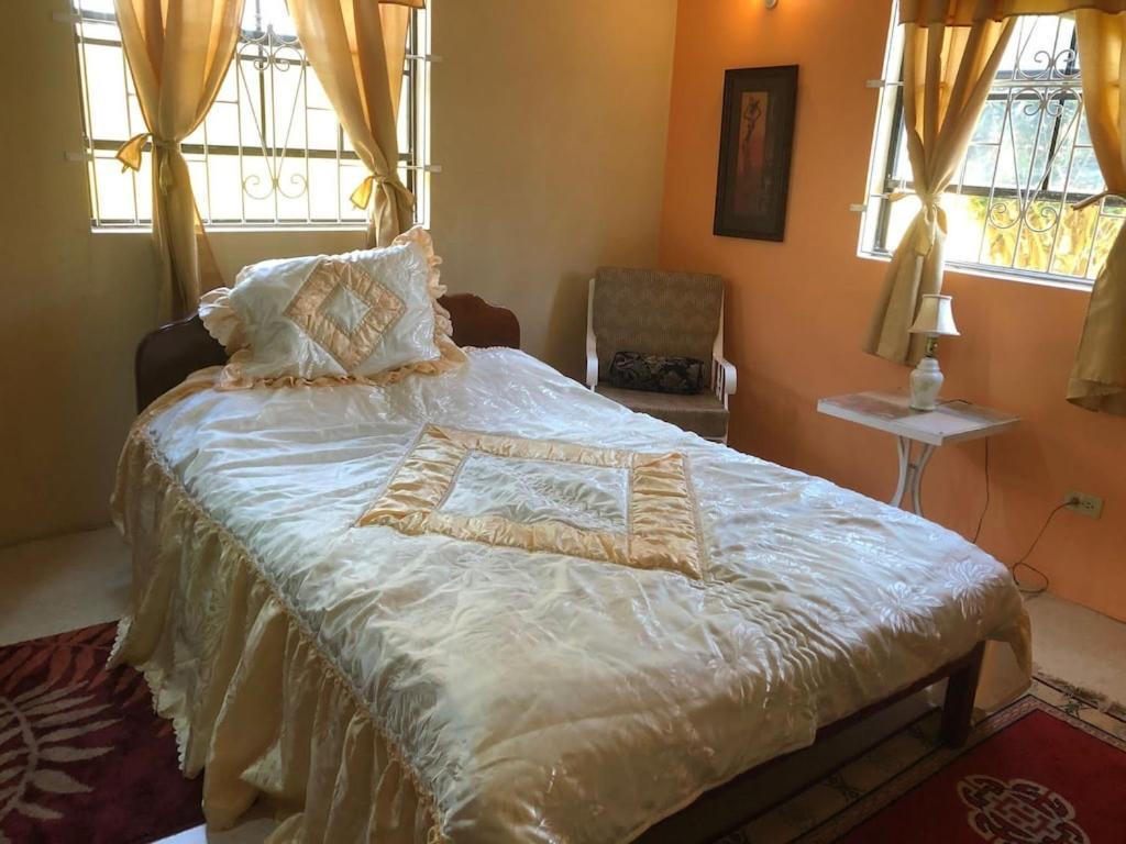Donamae 2 Story Barbados House Villa Bridgetown Eksteriør billede